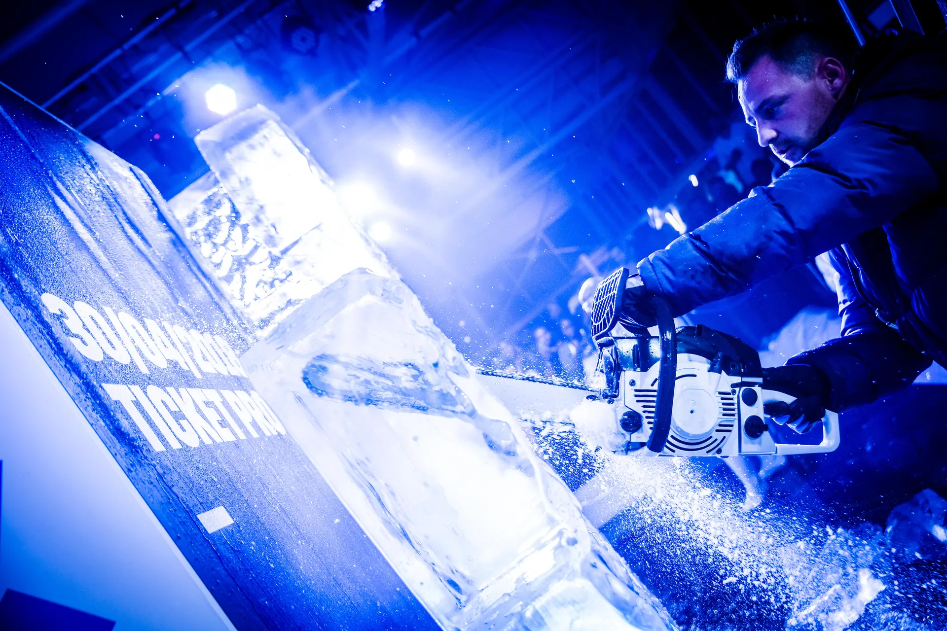 Immersive brand experience and projection production by B&W Productions
