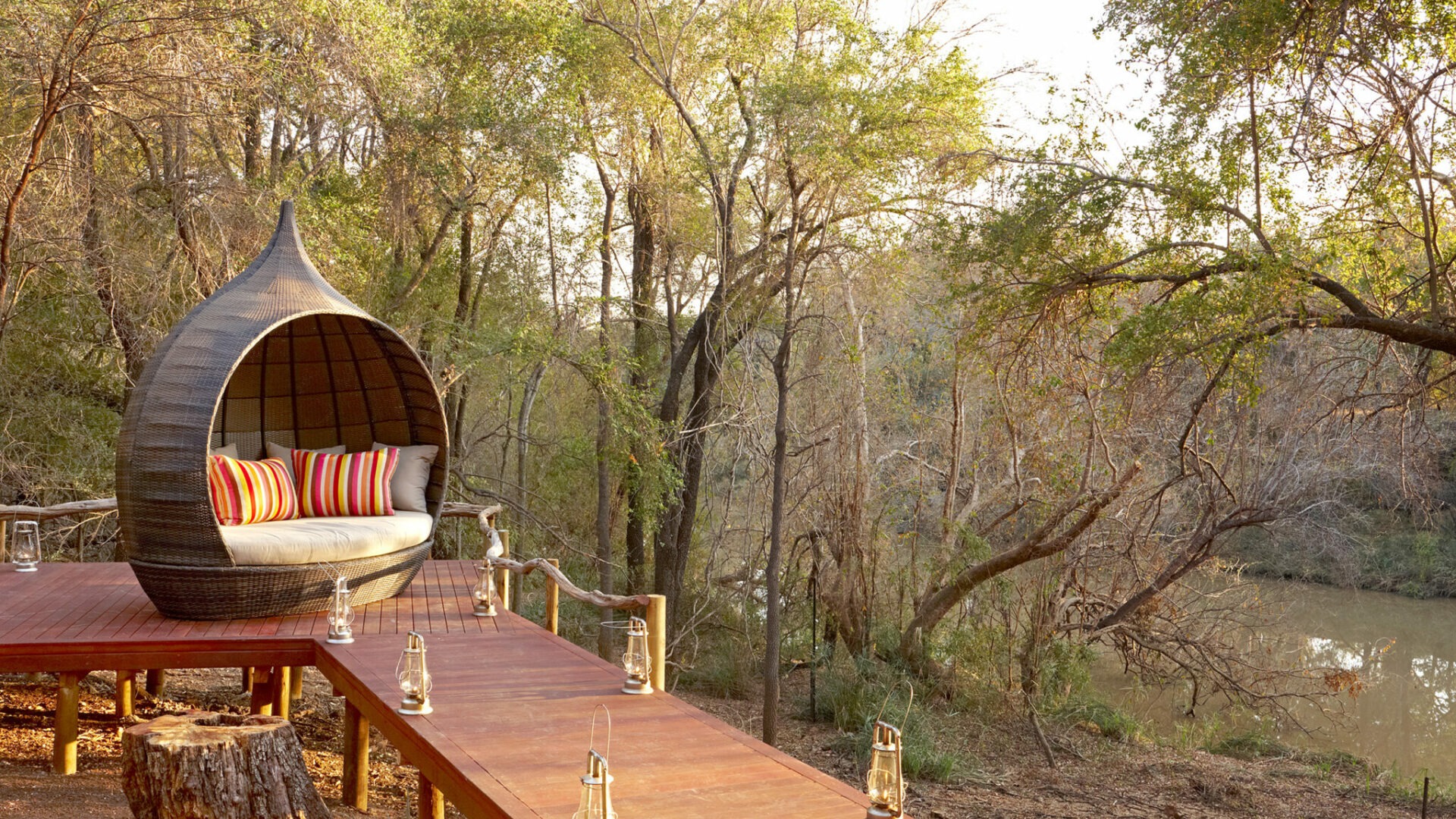 Jaci's Lodges (Safari Lodge, Tree Lodge & Villas) — Madikwe (Ramotshere Moiloa LM)