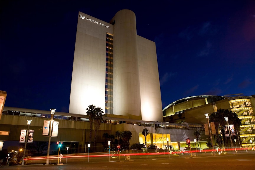 Sandton Sun & Towers — Johannesburg