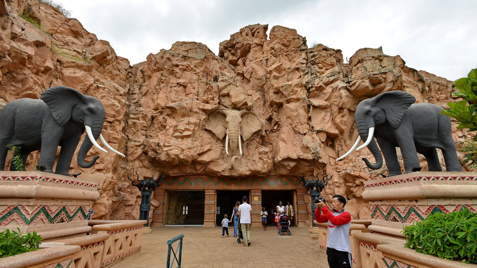 Sun City Superbowl — Sun City (Moses Kotane, Pilanesberg)