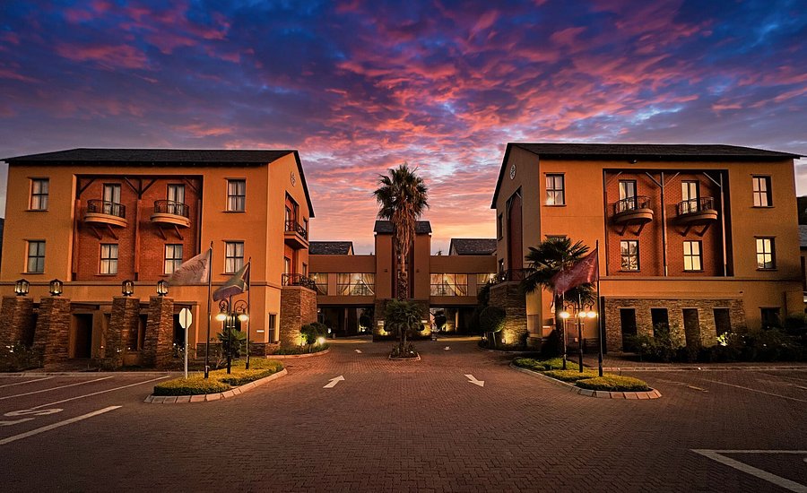The Royal Elephant Hotel & Conference Centre — Centurion